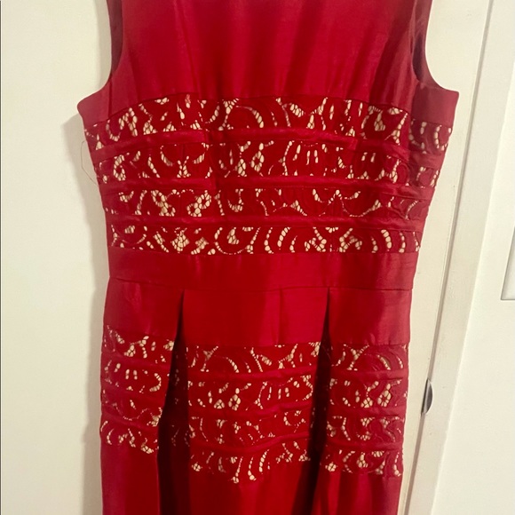 Red Dress - Picture 3 of 3